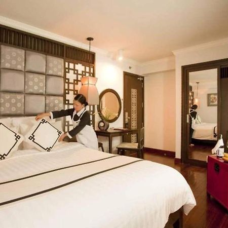 Church Boutique Hotel Hang Trong Ханой Екстериор снимка