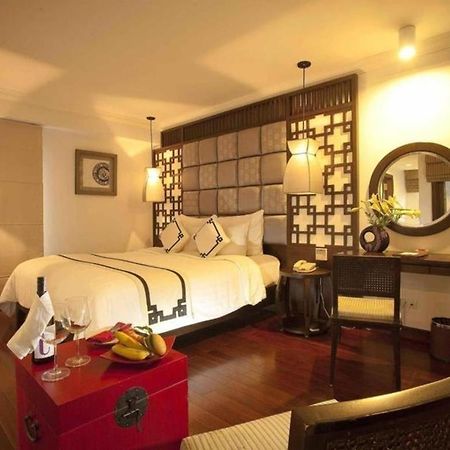 Church Boutique Hotel Hang Trong Ханой Екстериор снимка