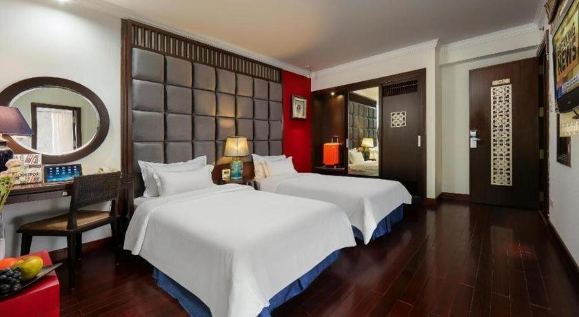 Church Boutique Hotel Hang Trong Ханой Екстериор снимка