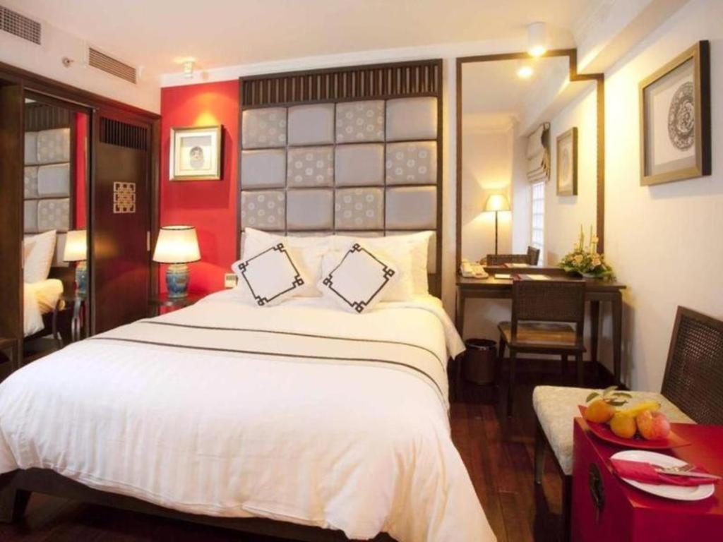 Church Boutique Hotel Hang Trong Ханой Екстериор снимка