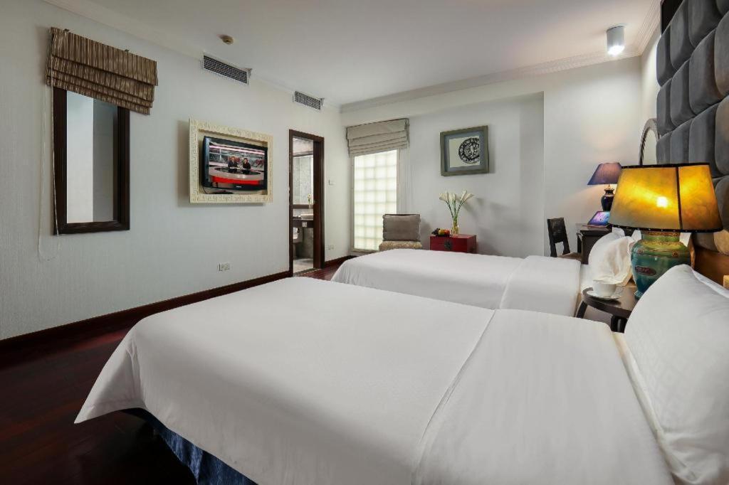 Church Boutique Hotel Hang Trong Ханой Екстериор снимка