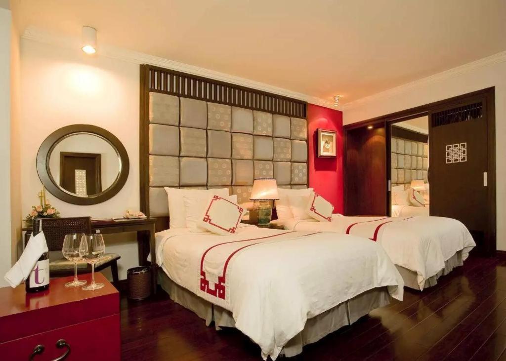 Church Boutique Hotel Hang Trong Ханой Екстериор снимка